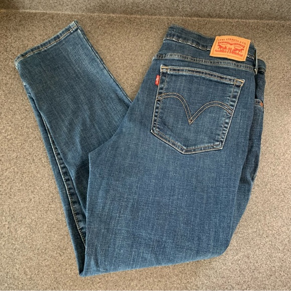 Levis Boyfriend Jeans Size 30 - Picture 6 of 7